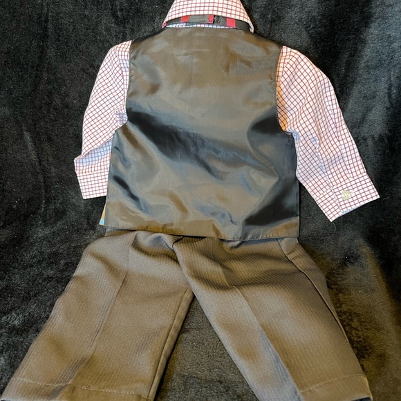 Three-piece gray suit for 12 month old. - Picture 2 of 2